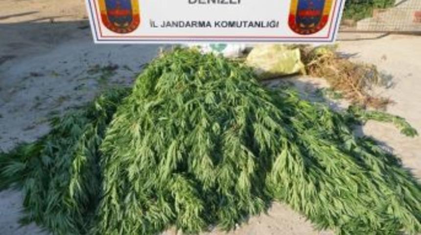 Denizli&rsquo;de Uyuşturucuya 4 G&ouml;zaltı