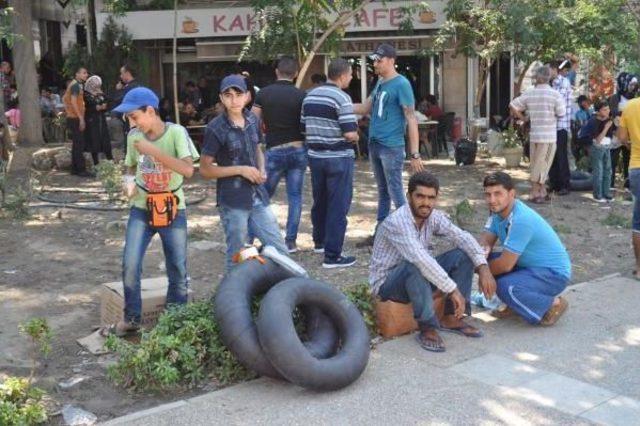 İzmir'de Sayıları Artan Suriyeliler'in Dramı Yürek Burktu