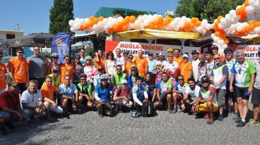 Sınır &Ouml;tesi Bisiklet Turunun Yolcuları Didim'den Ge&ccedil;ti