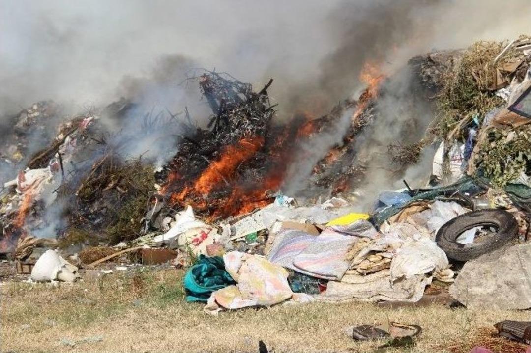 Ereğli&rsquo;de &Ccedil;&ouml;p Depolama Alanında Yangın