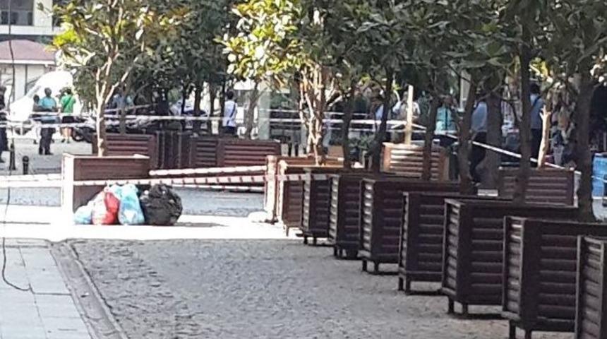 Taksim&rsquo;de Ş&uuml;pheli Paket Alarmı