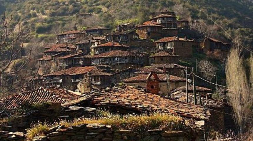 Hayalet K&ouml;y I&ccedil;in &Uuml;niversitelere &Ccedil;ağrı