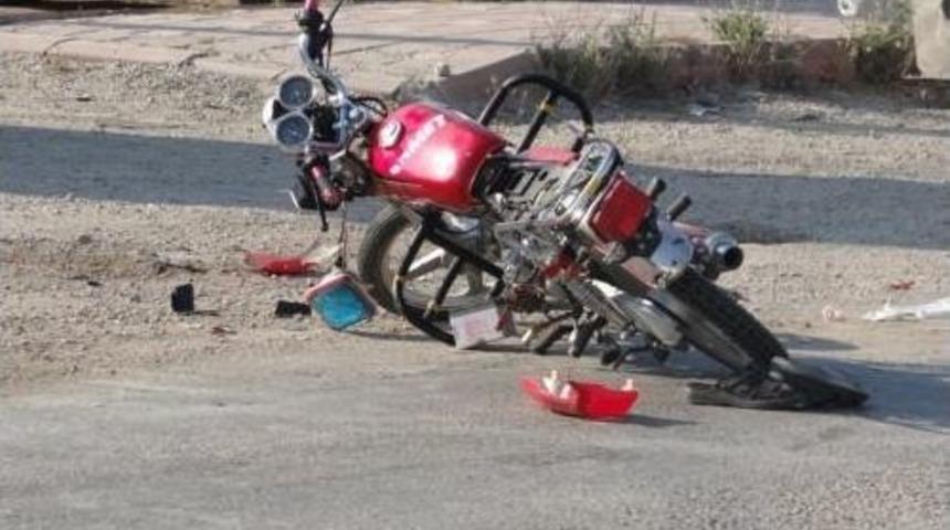 G&ouml;lpazarı&rsquo;nda Motosiklet Kaza; 1 Kişi Ağır Yaralandı