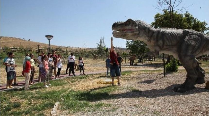 T&uuml;rk Dilini Ve K&uuml;lt&uuml;r&uuml;n&uuml; Şahinbey&rsquo;de &Ouml;ğreniyorlar