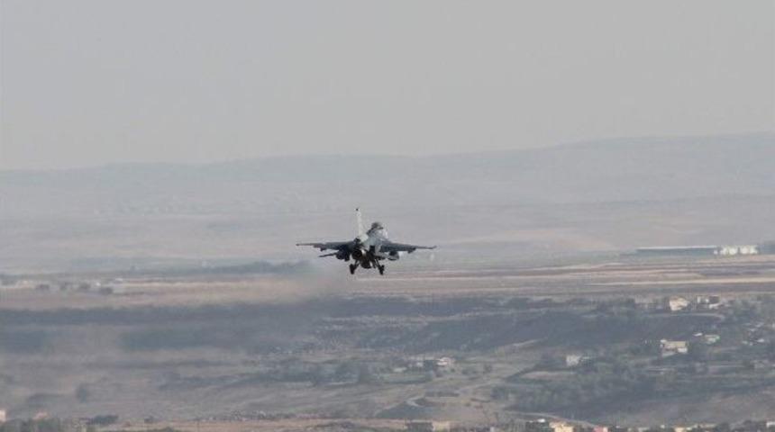 Pkk Kamplarına &Ouml;zel Beton Delici Bombalar Yağdırıldı