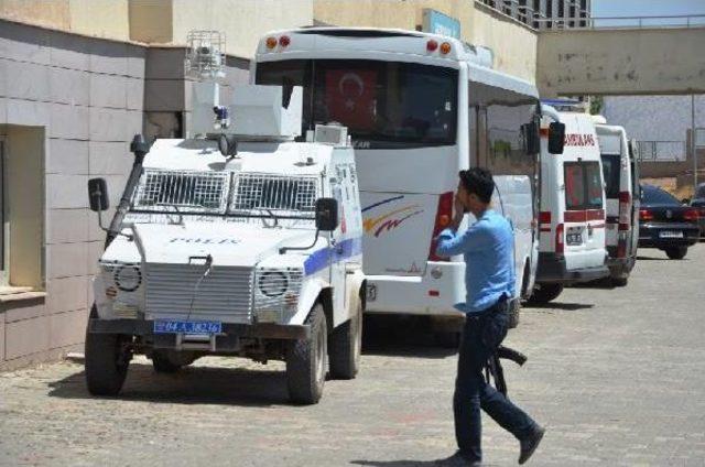 Doğubayazıt'ta Pkk Ile Çatışma: 1'i Ağır 3 Asker Yaralandı