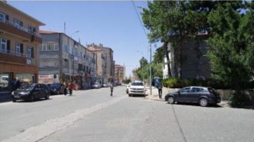 İl&ccedil;e Belediye Başkanı&rsquo;ndan Eski Kaymakama Jest