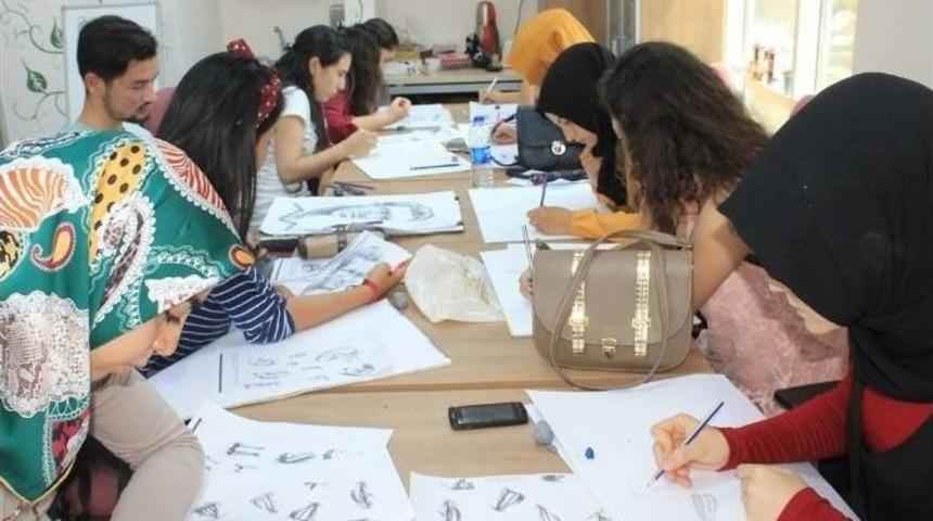 Karaman&rsquo;da Karakalem Kurslarına Yoğun İlgi