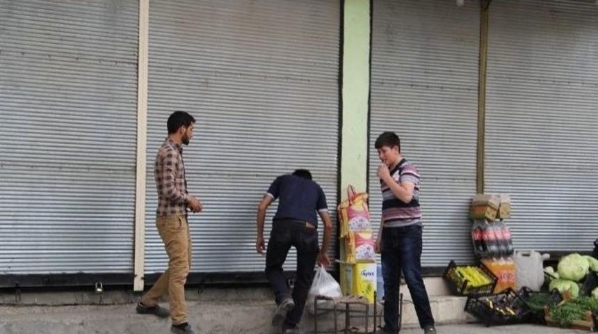 Başkale&rsquo;de Operasyonlar Protesto Edildi