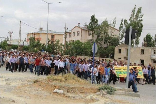 Başkale’de Operasyonlar Protesto Edildi