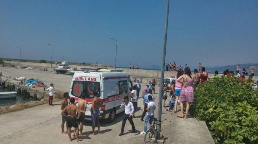 Oğlu Denizde Boğulan Annenin Feryadı Y&uuml;rekleri Dağladı