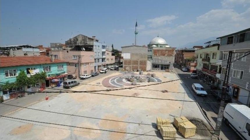 Yeşilova Mahallesi&rsquo;ne Meydan