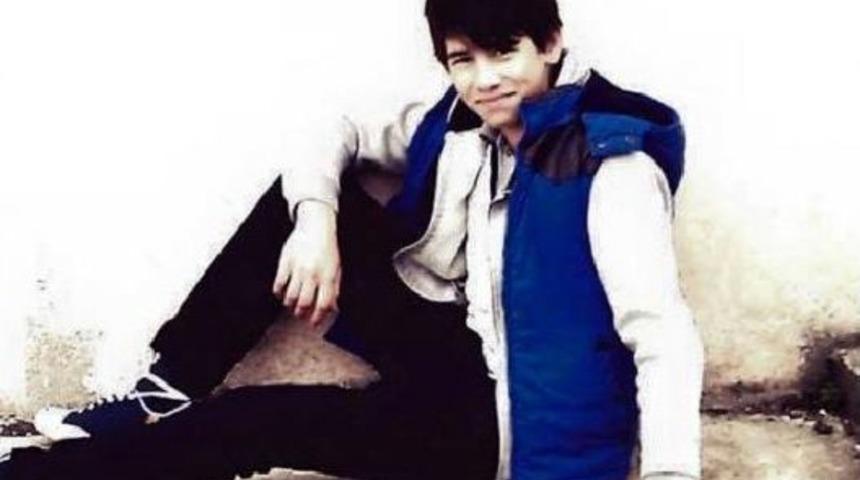 Emirhan, Serinlemek I&ccedil;in Girdiği Denizde Boğuldu