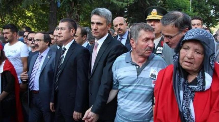 Şehit Uzman &Ccedil;avuş Sarpkaya, Askeri T&ouml;renle Uğurlandı (4)