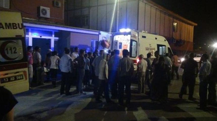 Pkk’lılar Sivil Aracı Taradı: 1 Yaralı