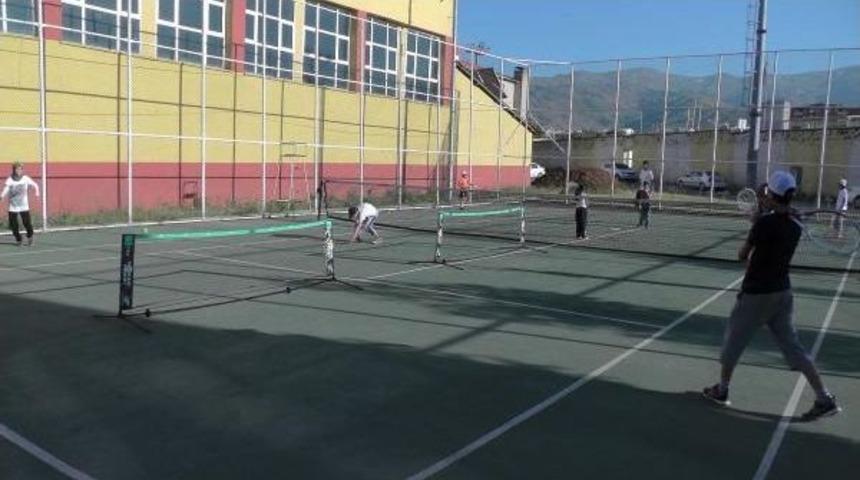 Muş'ta Yaz Spor Okullarına Yoğun Ilgi