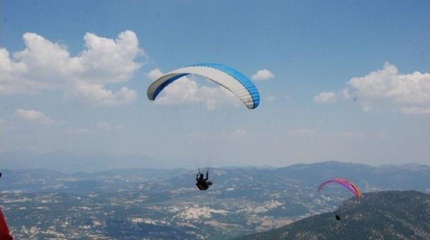 &Ccedil;ameli&rsquo;de Yama&ccedil; Paraş&uuml;t&uuml; Heyecanı
