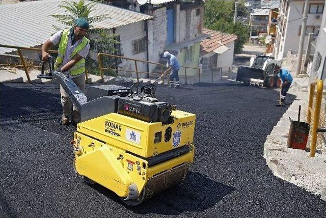 Konak’ta Yollar Güzelleşiyor