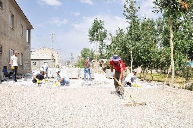 Yüksekova’da Yol Çalışmaları