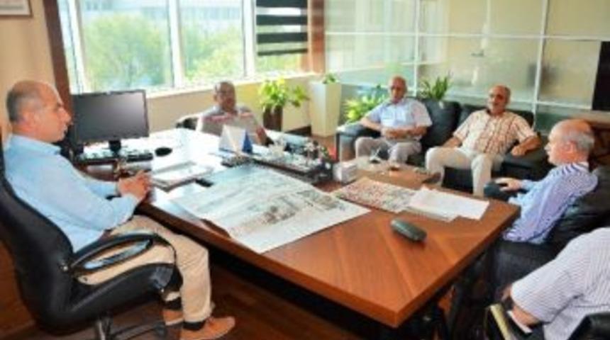 K&ouml;rfez&rsquo;de Halk G&uuml;n&uuml; Toplantıları S&uuml;r&uuml;yor