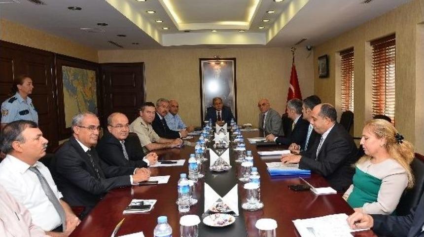 Adana Valiliği&rsquo;nde &ldquo;trafik&rdquo; Zirvesi