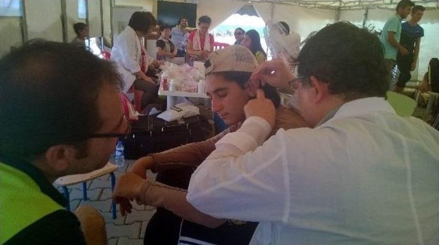 Koreli Sağlık&ccedil;ılar Daiş&rsquo;tan Ka&ccedil;an Ezidileri Sağlık Taramasından Ge&ccedil;ridi