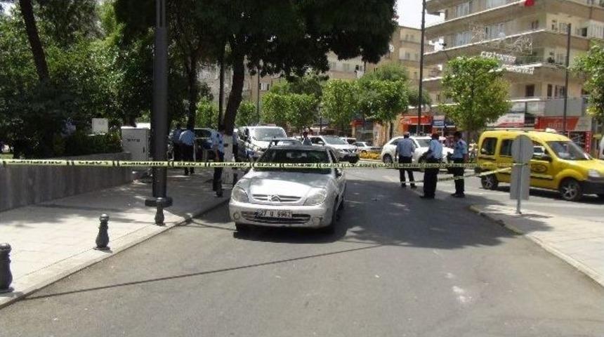 Gaziantep&rsquo;te Yol Verme Kavgası: 2&rsquo;si Polis 10 Yaralı