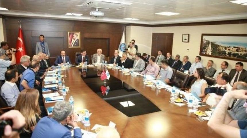 Hatay&rsquo;da Filtre Sekt&ouml;r&uuml;n&uuml;n Sorunları Masaya Yatırıldı