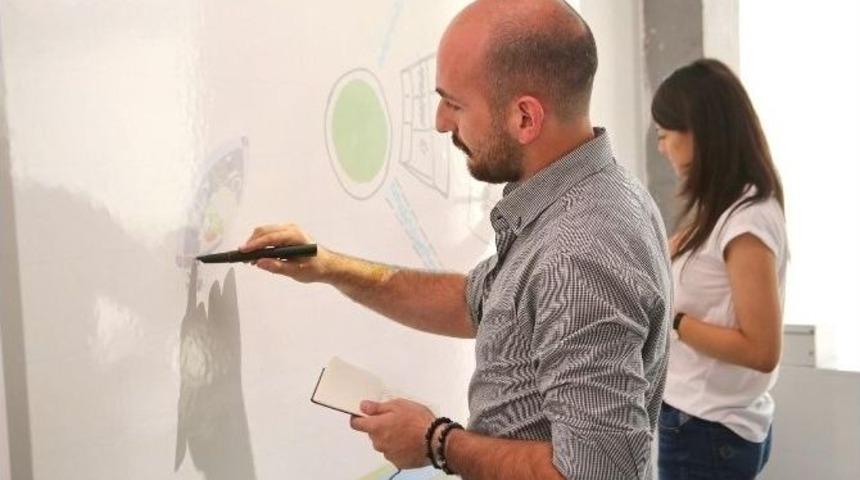 Başakşehir Lıvınglab&rsquo;de Hayallerdeki Kentler Tasarlandı