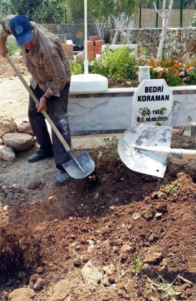 Bedri Koraman'ın Kabrinin Yeri Değiştirildi