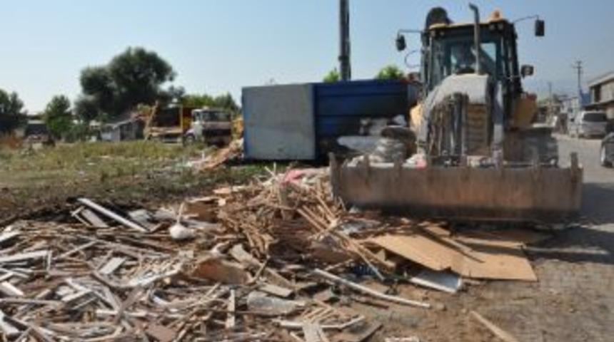 Mobilya Atıkları Temizlendi