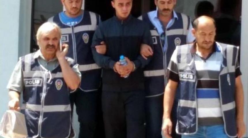 Katil Yakalandı, Yaralı Gen&ccedil; &Ouml;ld&uuml;