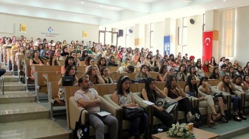 20. Ulusal Psikoloji &Ouml;ğrencileri Kongresi Bir Değişim &Ouml;yk&uuml;s&uuml; Psikoterapi