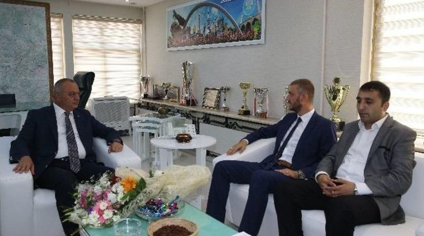 Manisa B&uuml;y&uuml;kşehir Belediye Başkanı Cengiz Erg&uuml;n: