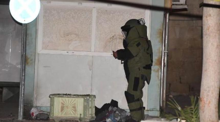 Otob&uuml;s Durağına Bırakılan &Ccedil;anta Bomba Ş&uuml;phesine Neden Oldu