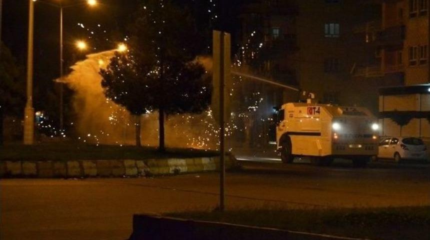 Batman&rsquo;da İzinsiz G&ouml;steriye G&uuml;venlik G&uuml;&ccedil;leri M&uuml;dahale Etti