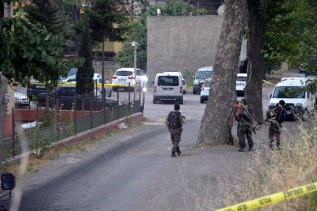 Pozantı Emniyet Müdürlüğü'ne Silahlı Saldırı: 2 Polis Şehit, 2 Pkk'lı Öldürüldü