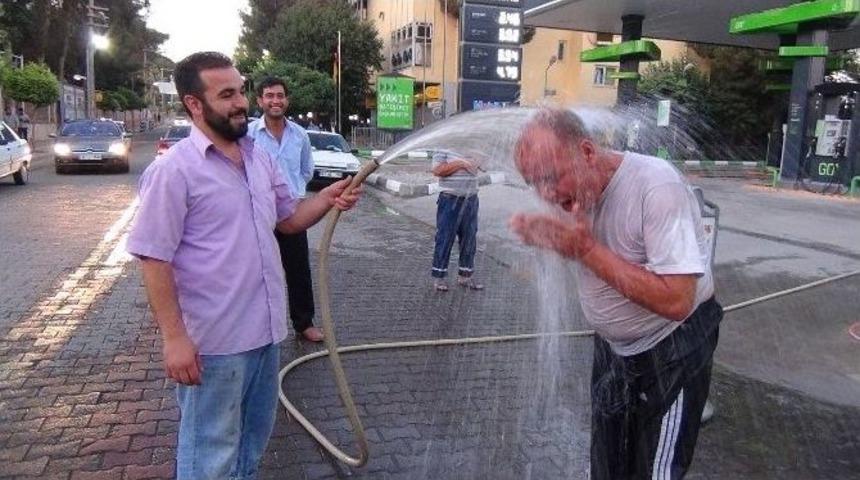 Ceylanpınar&rsquo;da Sıcak Hava Bunaltıyor