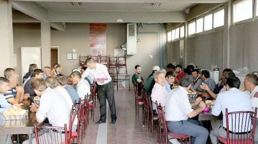 Aziziye Başarıya Ekip Ruhuyla Y&uuml;r&uuml;yor