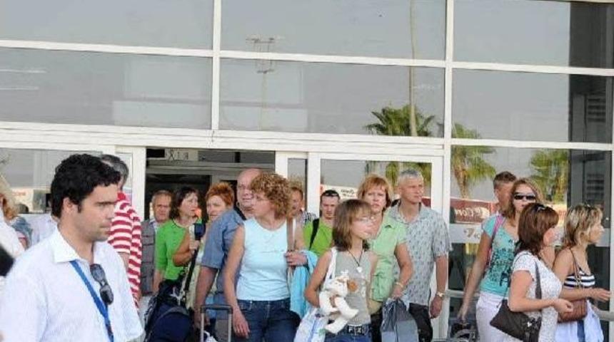 Turizm Gelirinde B&uuml;y&uuml;k D&uuml;ş&uuml;ş