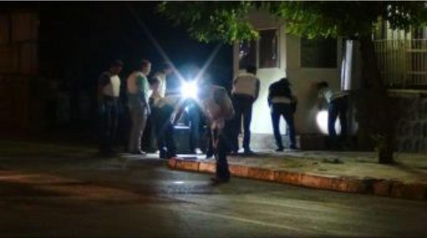 Diyarbakır Emniyeti &Ouml;nceden Tedbirini Aldı Polisler Şehit Olmaktan Kurtuldu