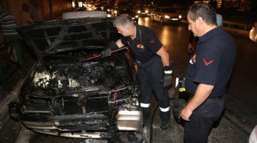 Seyir Halindeki Lpg'li Otomobil Alev Aldı