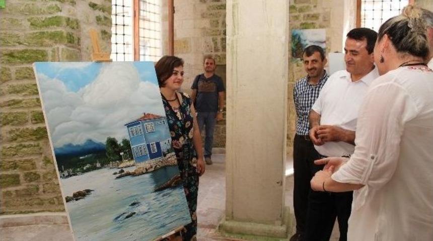 &Uuml;nye&rsquo;yi Sanatsal Olarak Resmettiler