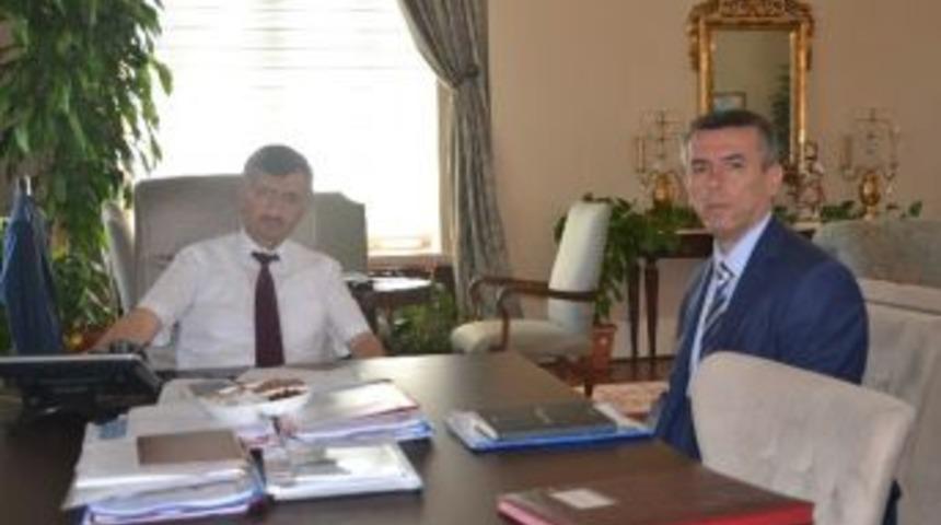 Kırkağa&ccedil; Kaymakamı Ali Sırmalı&rsquo;dan Vali Bektaş&rsquo;a Veda Ziyareti