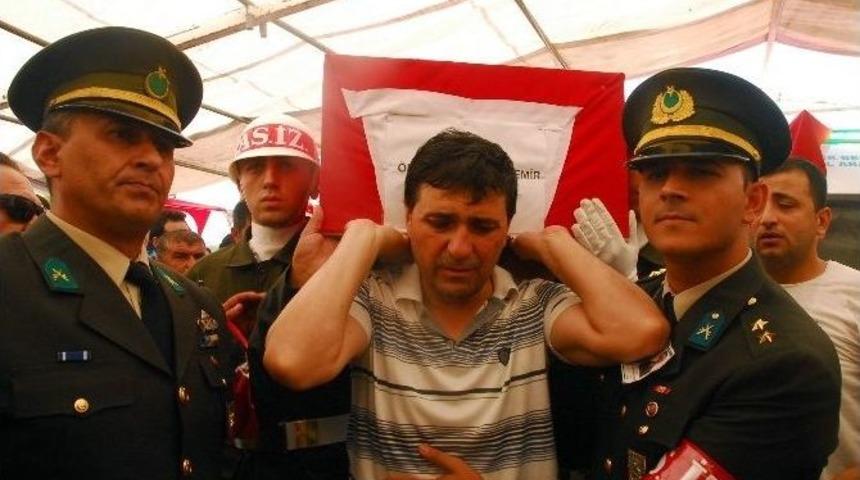 Şehit Piyade Er Kağan Kandemir&rsquo;in Cenazesi Baba Ocağında