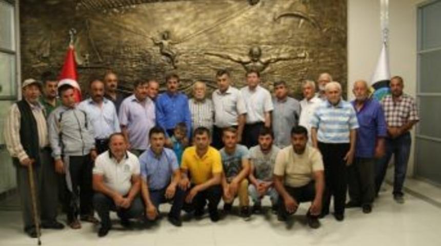 Aşağıderek&ouml;yl&uuml;&rsquo;lerden Başkan Alemdar&rsquo;a Teşekk&uuml;r Ziyareti