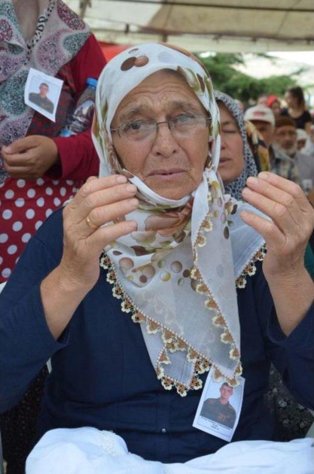 Şehit Er Kandemir, Denizli'de 20 Bin Kişinin Katıldığı Törenle Son Yolculuğunu Uğurlandı