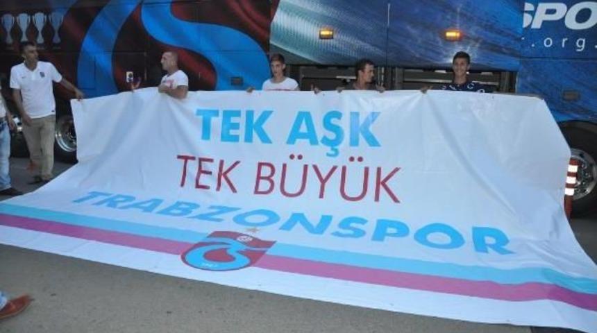 Trabzonspor&rsquo;A Olaylı Karşılama