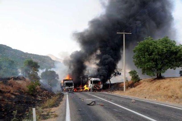 Yol Kesip 3 Aracı Ateşe Veren Pkk'lıların Kaçtığı Bölgeyi Kobralar Bombalıyor (2)