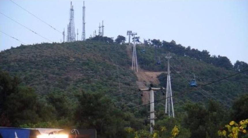 Teleferik A&ccedil;ıldığı G&uuml;n Arıza Yaptı, Vatandaşlar Havada Mahsur Kaldı